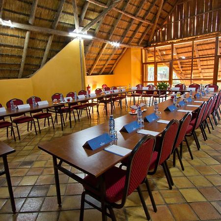 Protea Hotel By Marriott Lusaka Safari Lodge Exterior photo