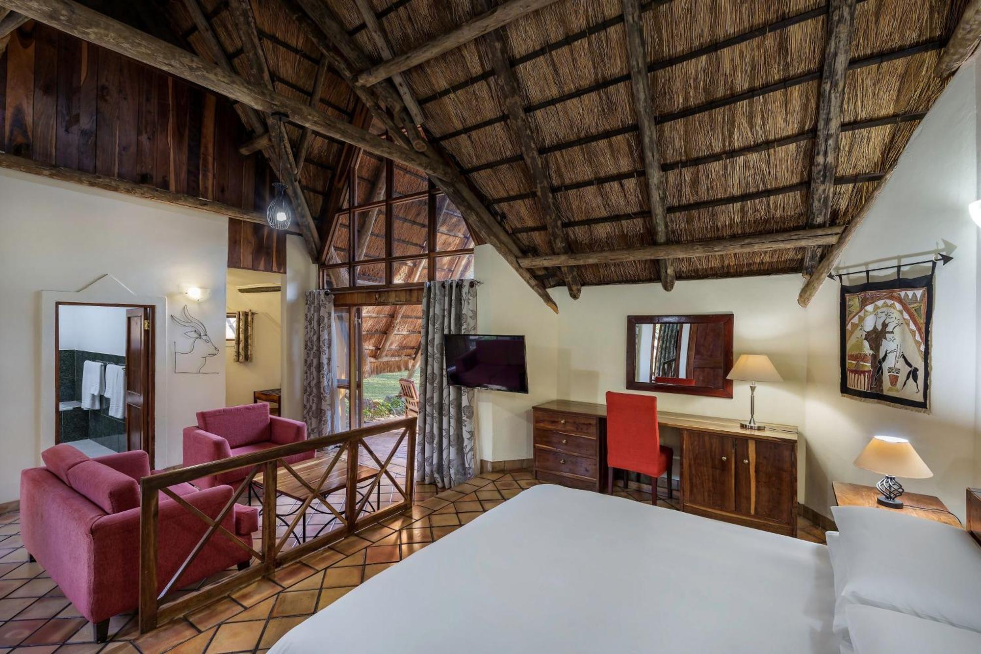Protea Hotel By Marriott Lusaka Safari Lodge Exterior photo