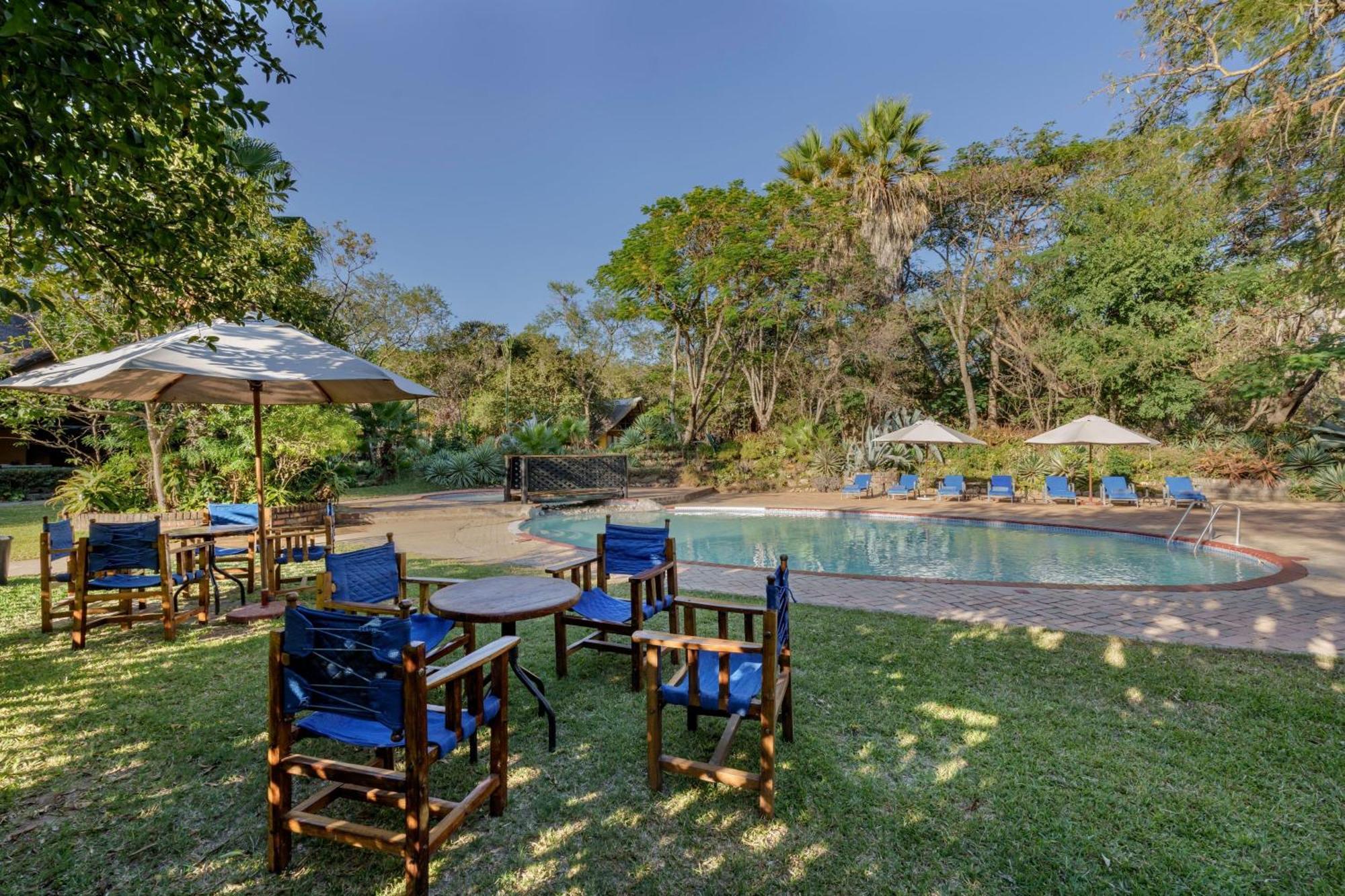 Protea Hotel By Marriott Lusaka Safari Lodge Exterior photo