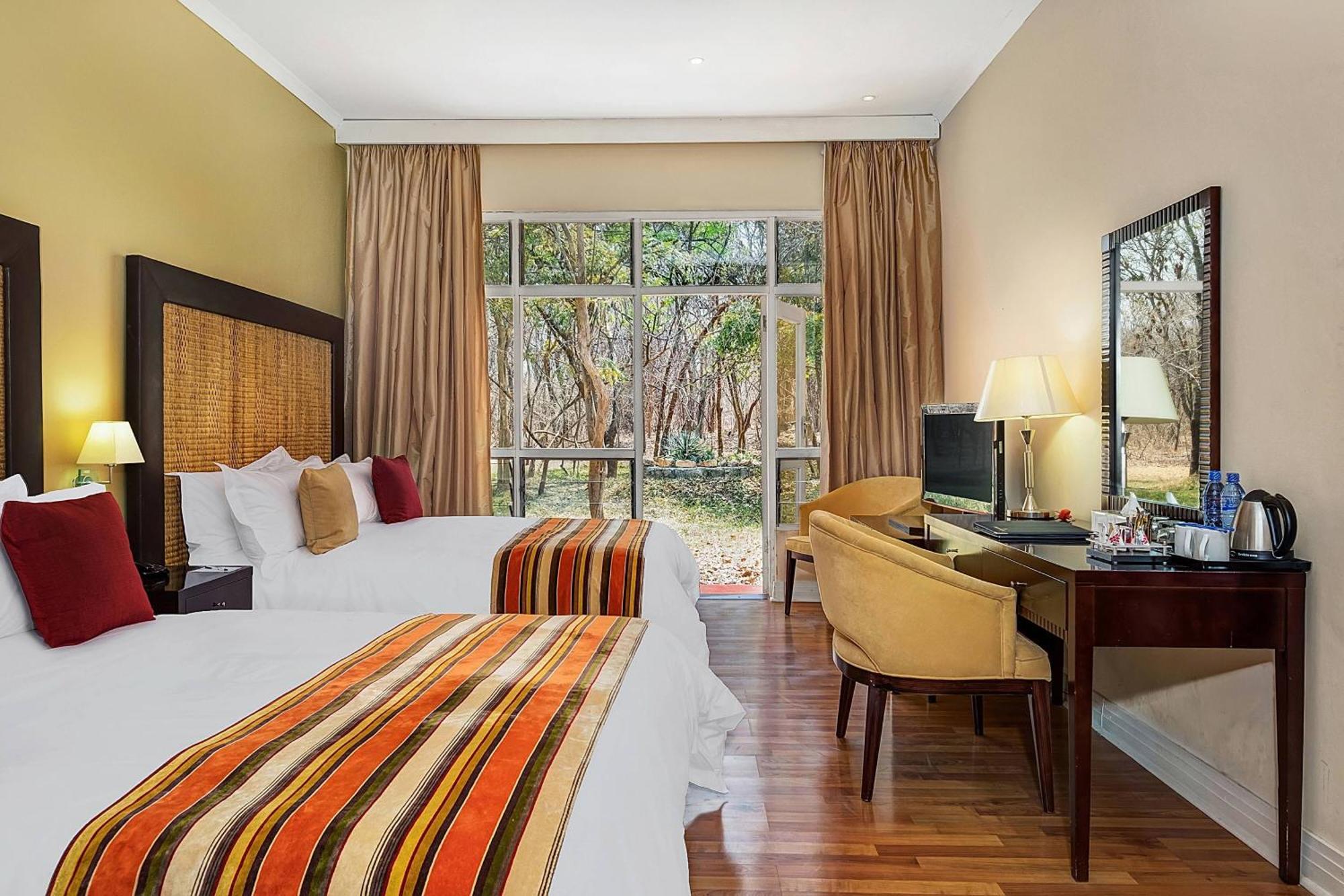 Protea Hotel By Marriott Lusaka Safari Lodge Exterior photo